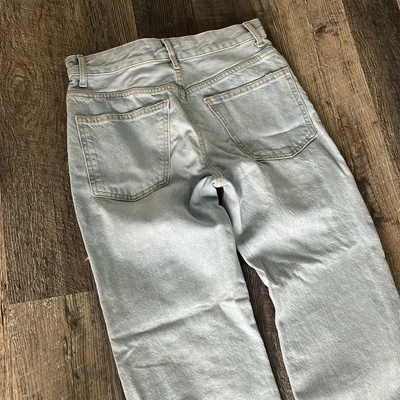 Distressed Jeans - Picture 5 of 5